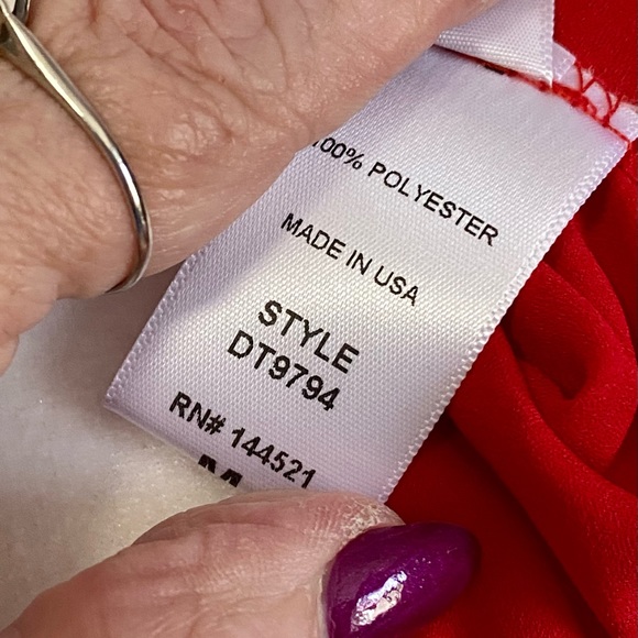 Front tie blouse, fits loosely or tightly tied, your choice - Picture 12 of 13